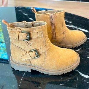 Toddler boots size 8